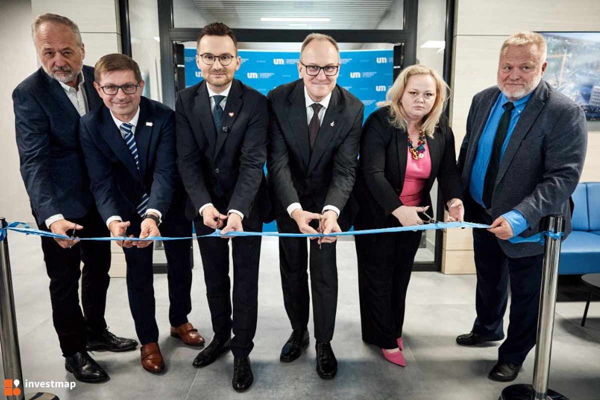 Zdjęcie [Łódź] Centrum Kliniczno - Dydaktyczne Akademii Medycznej w Łodzi fot. Orzech 