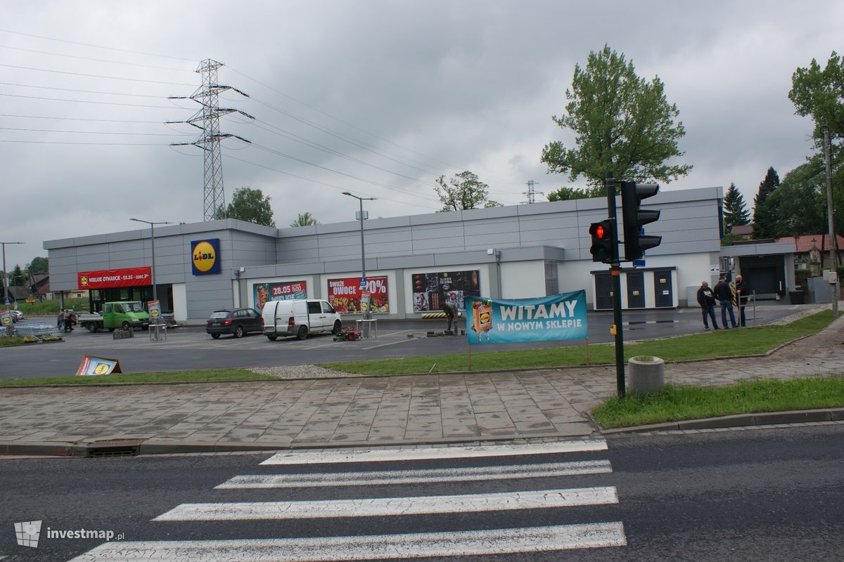 Zdjęcie [Kraków] Pawilon Handlowo - Usługowy "LIDL", Kraków, ul.Cechowa/Stojałowskiego fot. Damian Daraż 