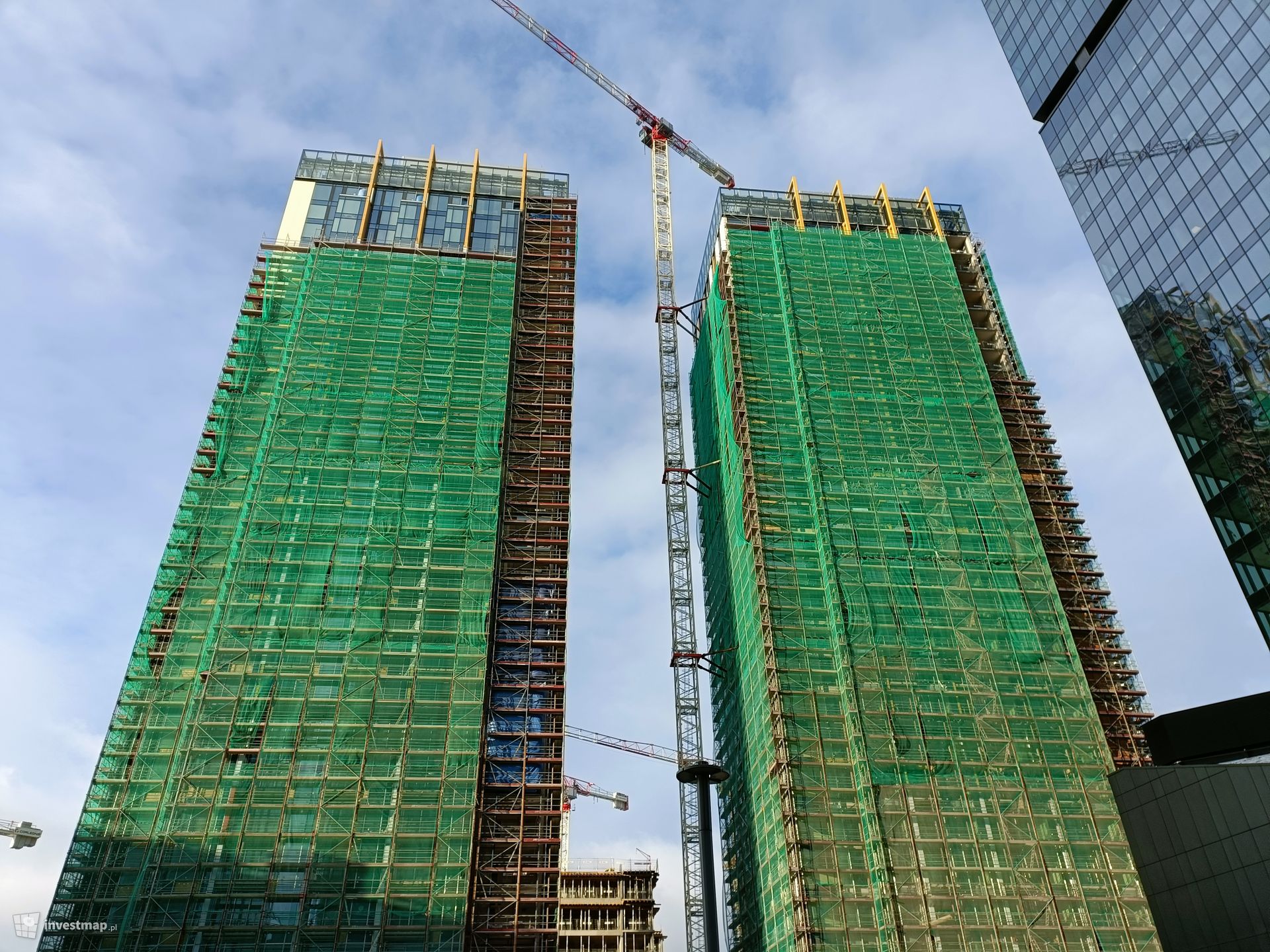 W centrum Warszawy trwa budowa dwóch 95-metrowych wież Towarowa Towers 