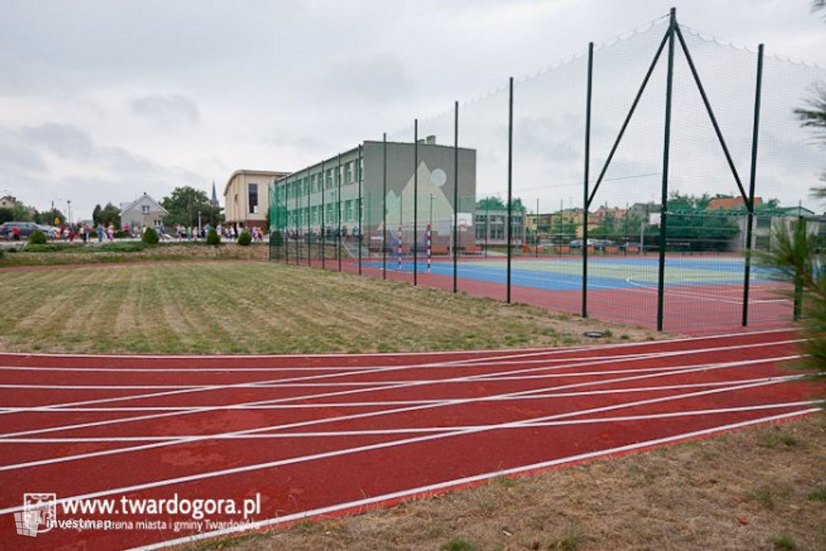 Zdjęcie Boisko sportowe przy SP2, ul. św. Jadwigi  fot. Gmina Twardogóra