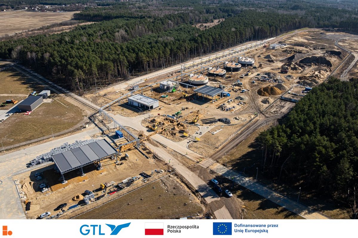 Zdjęcie [Pyrzowice] Port lotniczy w Katowice-Pyrzowice - inwestycje i nowe połączenia lotnicze fot. Orzech 