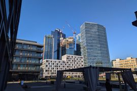 W Warszawie trwa budowa 130-metrowego wieżowca Skyliner II [FILM]