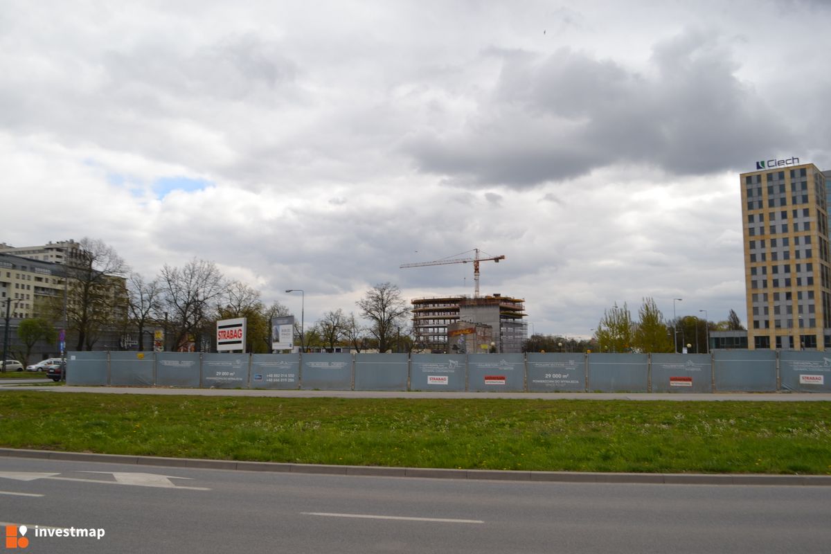 Zdjęcie [Warszawa] Biurowiec "Liner" (Domaniewska Business Center) fot. Jan Augustynowski