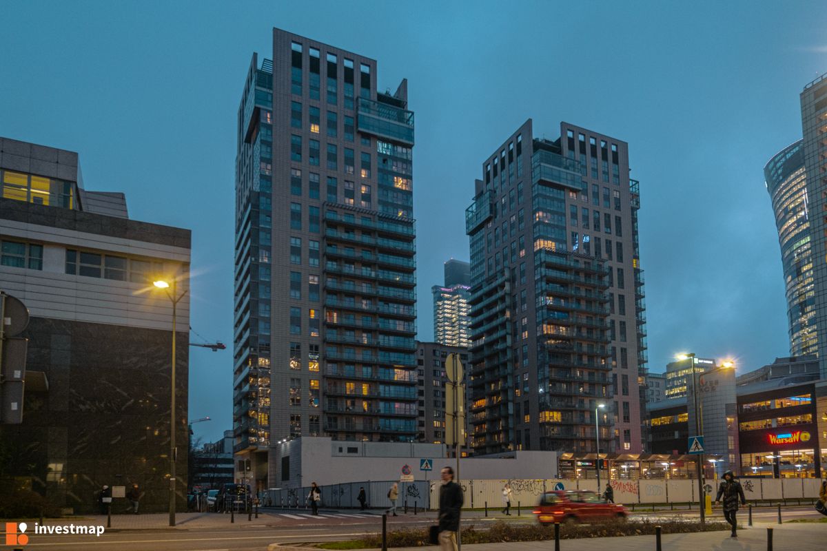 Zdjęcie [Warszawa] Apartamentowce Platinum Towers Grzybowska fot. Jakub Zazula 