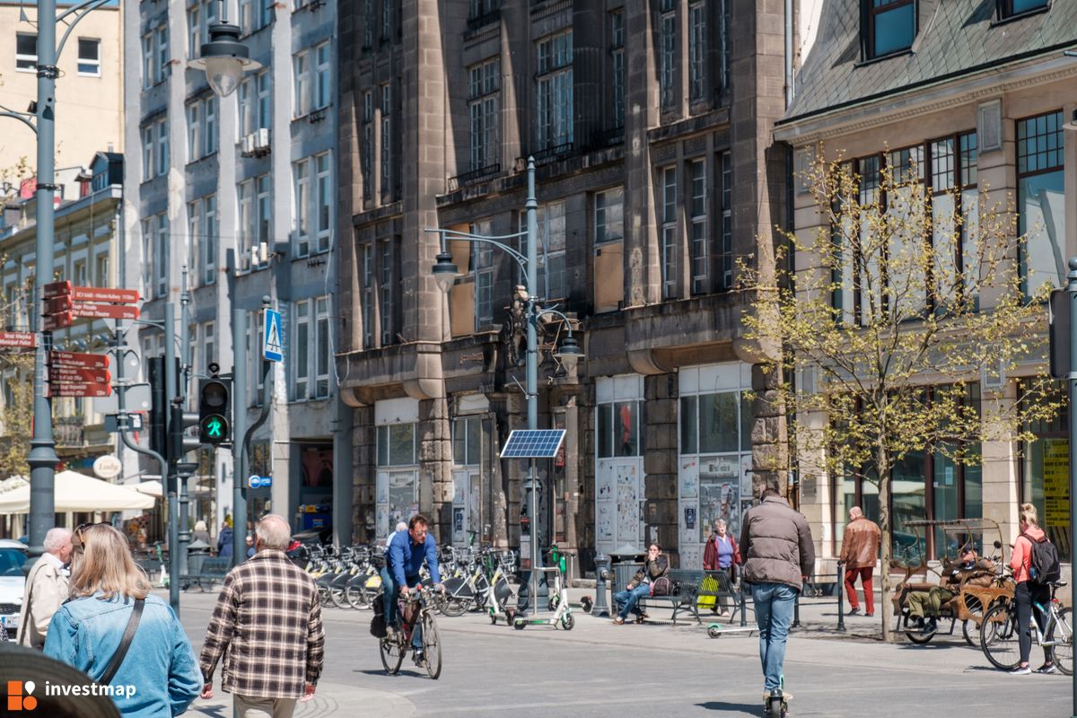Zdjęcie Apartamentowiec, ul. Piotrkowska 96 fot. Jakub Zazula 