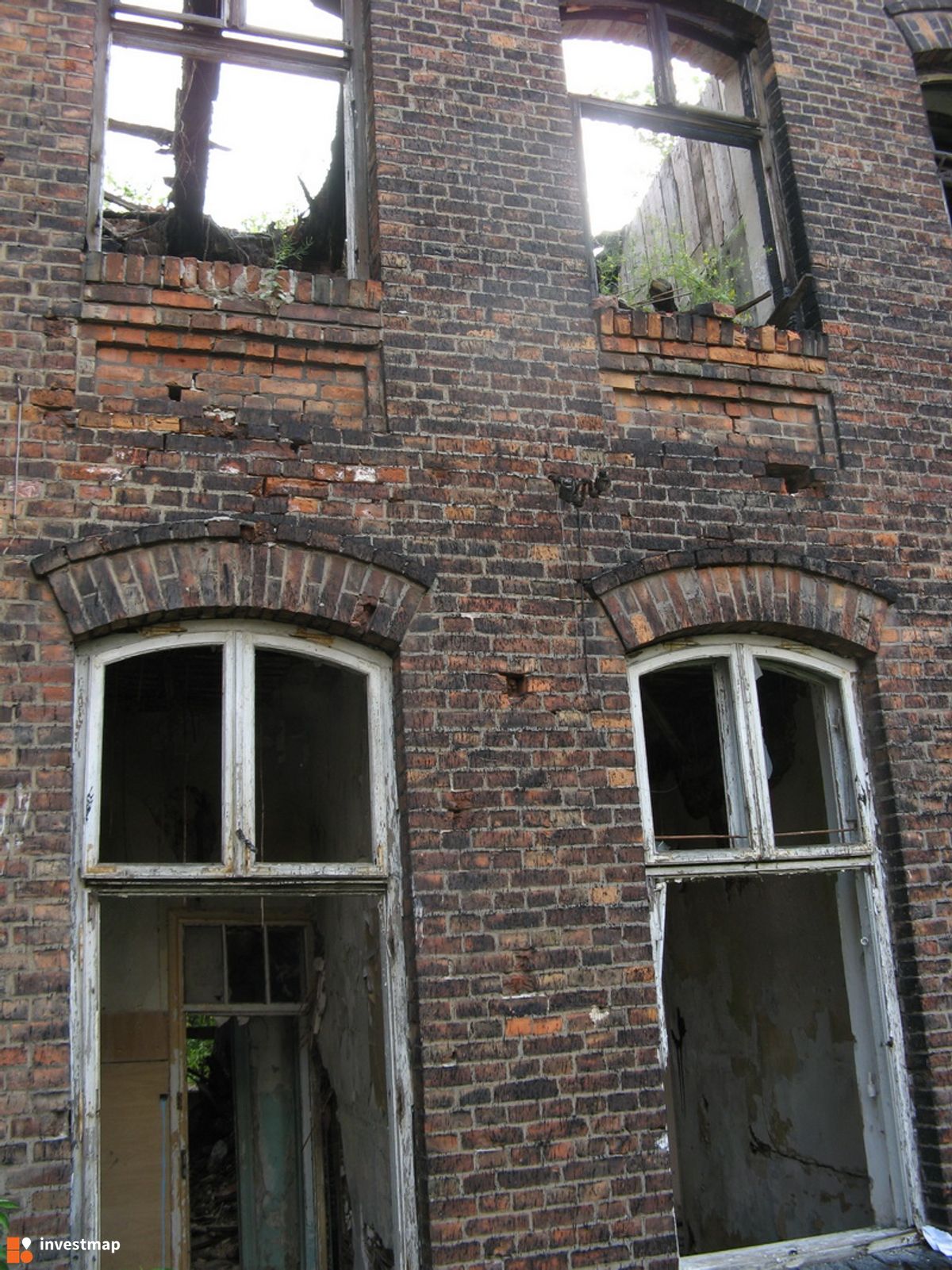 Zdjęcie Apartamentowce przy Krowiej 6 i Sierakowskiego 5 (Port Praski) fot. Polex 