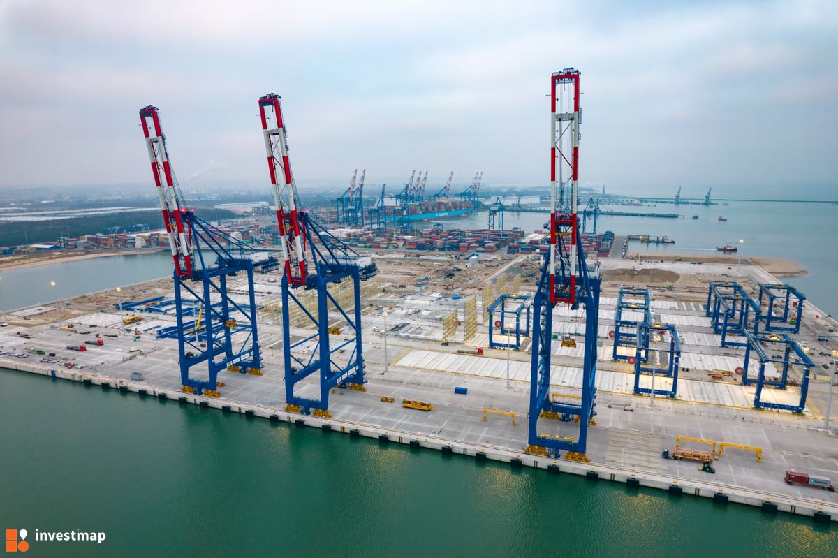 Zdjęcie Terminal Kontenerowy Baltic Hub Gdańsk fot. Orzech 