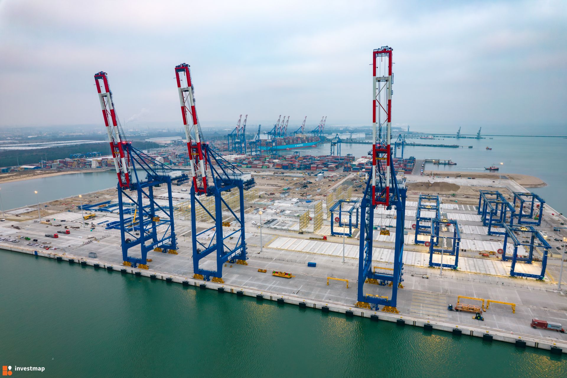 Baltic Hub: W Gdańsku, za 450 mln zł powstaje wielki głębokowodny terminal  