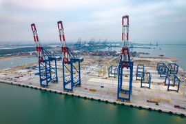 Baltic Hub: W Gdańsku, za 450 mln zł powstaje wielki głębokowodny terminal  [FILMY]