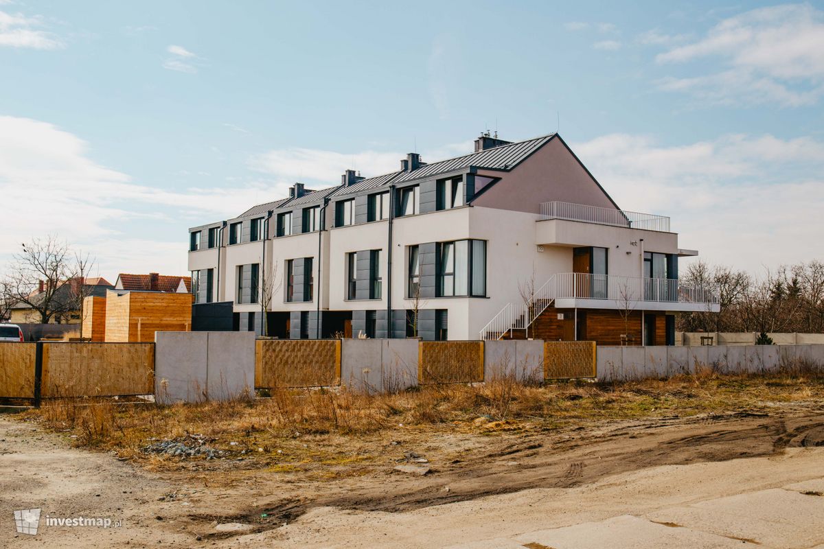 Zdjęcie [Wrocław] Osiedle domów jednorodzinnych "Mieroszowska" 