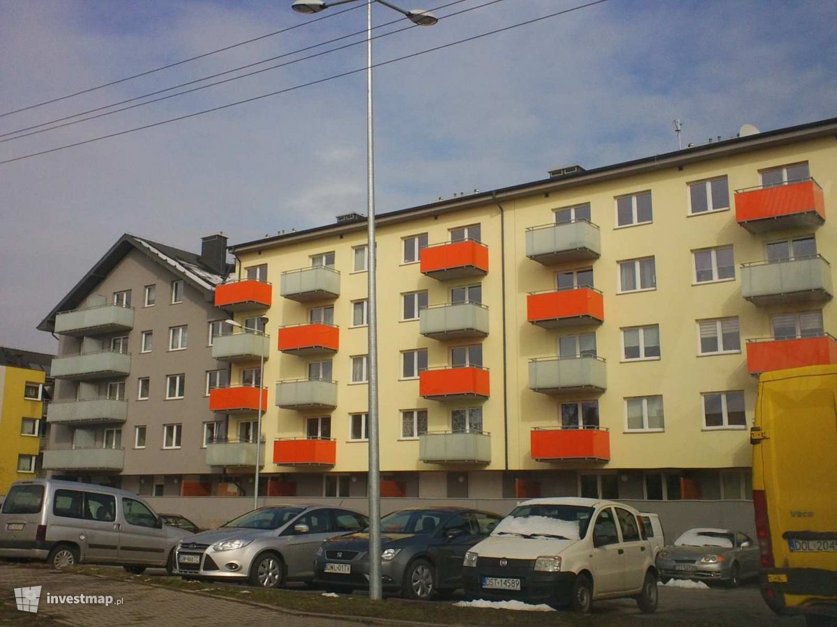 Zdjęcie [Wrocław] Budynek wielorodzinny, ul. Obornicka 99 fot. Orzech 