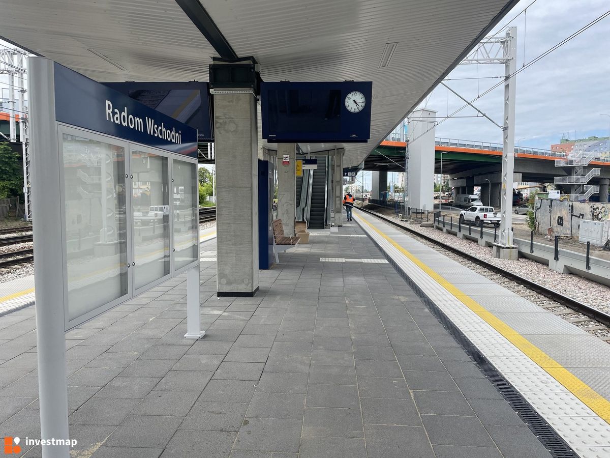 Zdjęcie Przystanek kolejowy Radom Wschodni fot. Orzech 