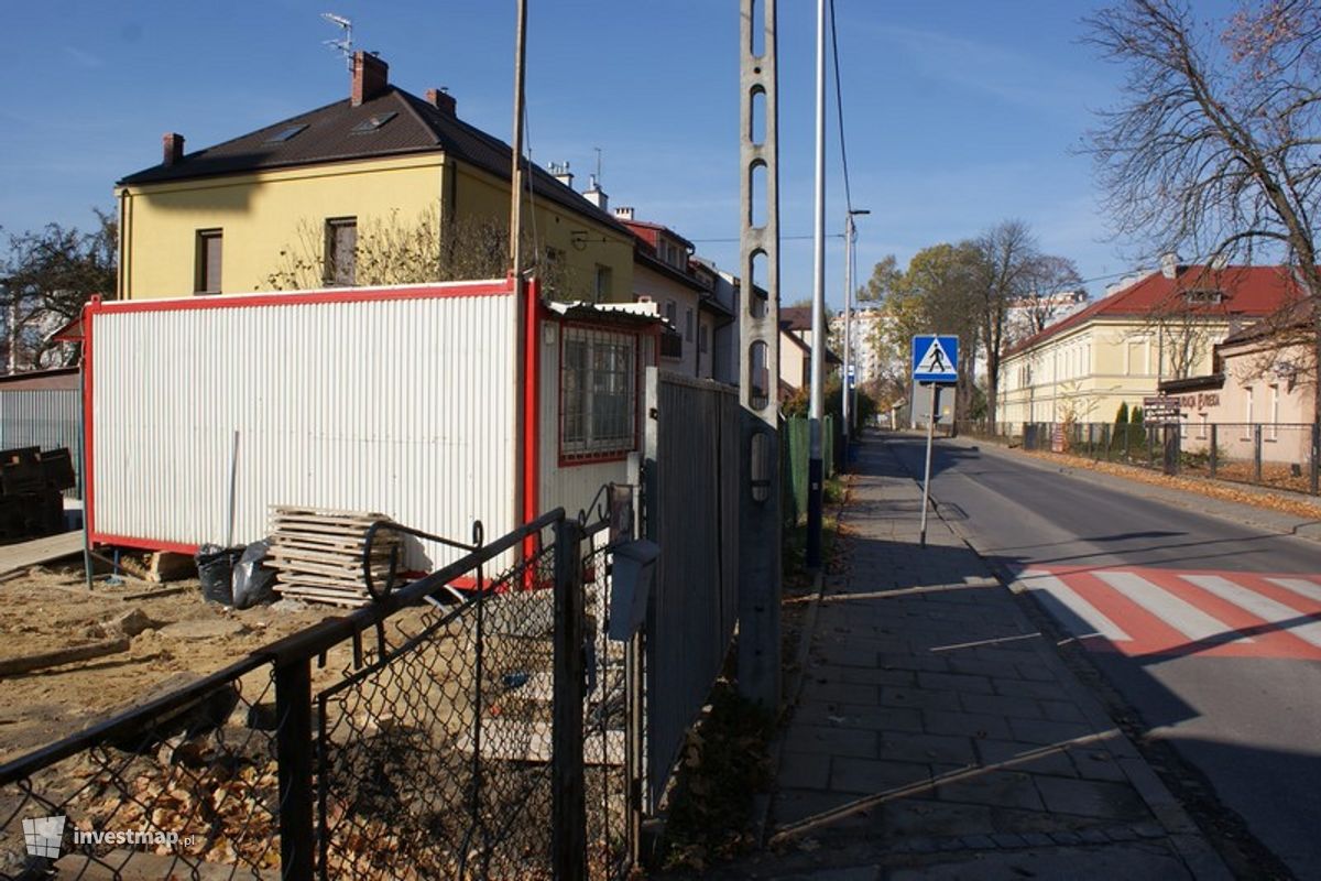 Zdjęcie [Kraków] Budynek Mieszkalny, ul. Ułanów 60 fot. Damian Daraż 