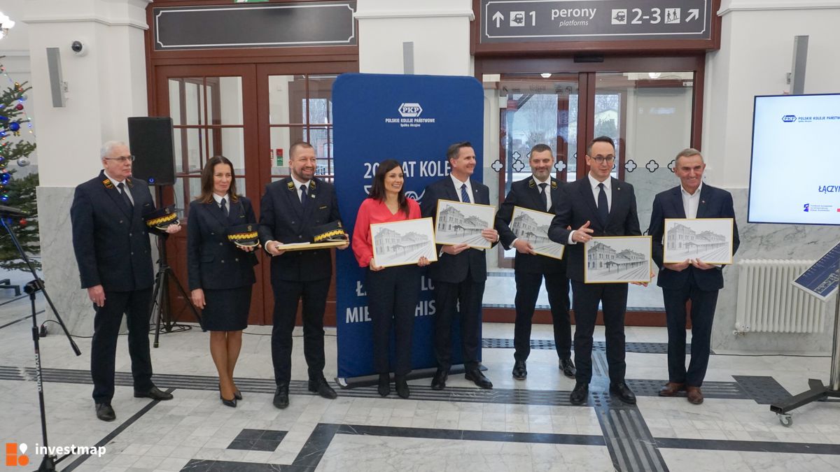 Zdjęcie Dworzec kolejowy w Skierniewicach fot. Wojciech Jenda