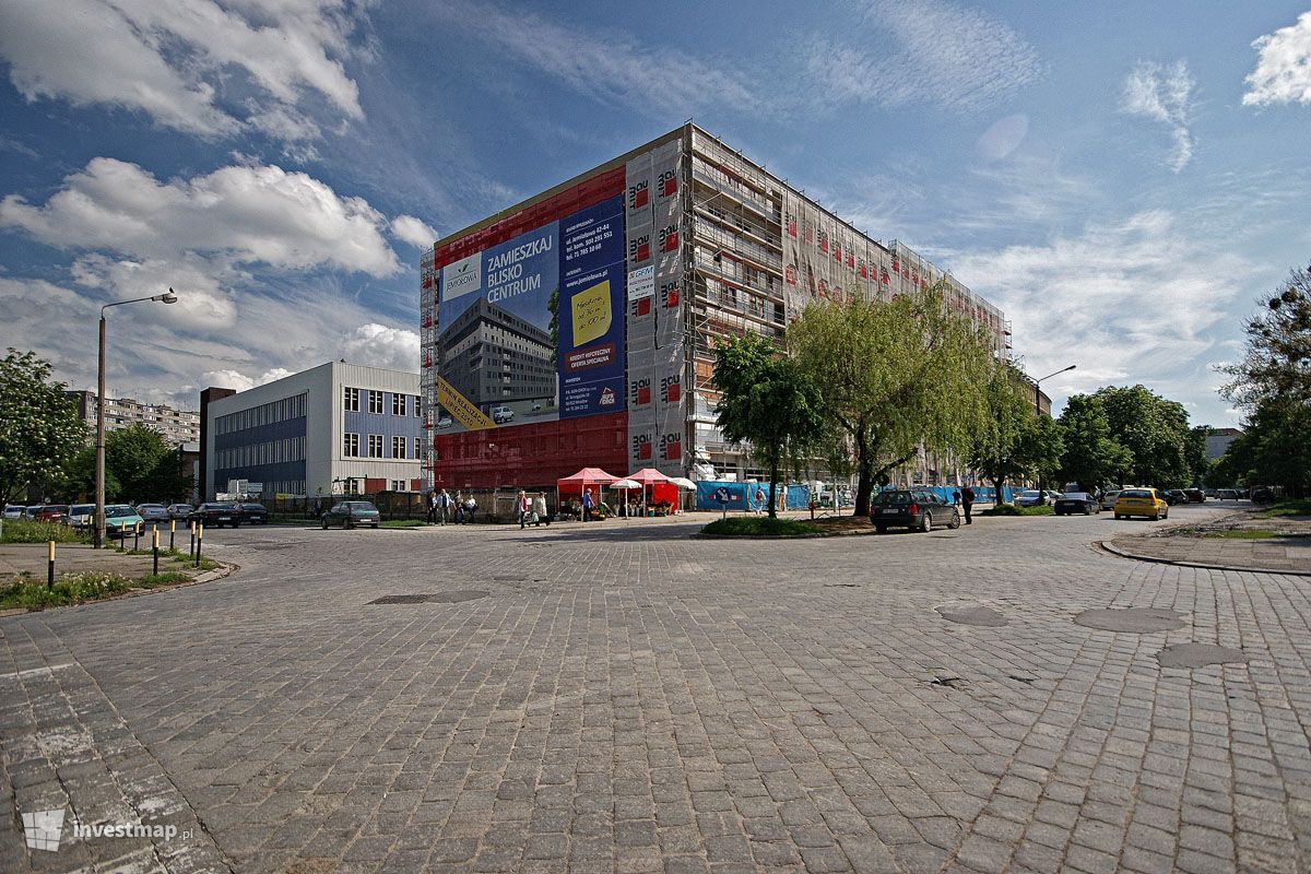 Zdjęcie [Wrocław] Budynek wielorodzinny, ul. Jemiołowa fot. Mmaciek 