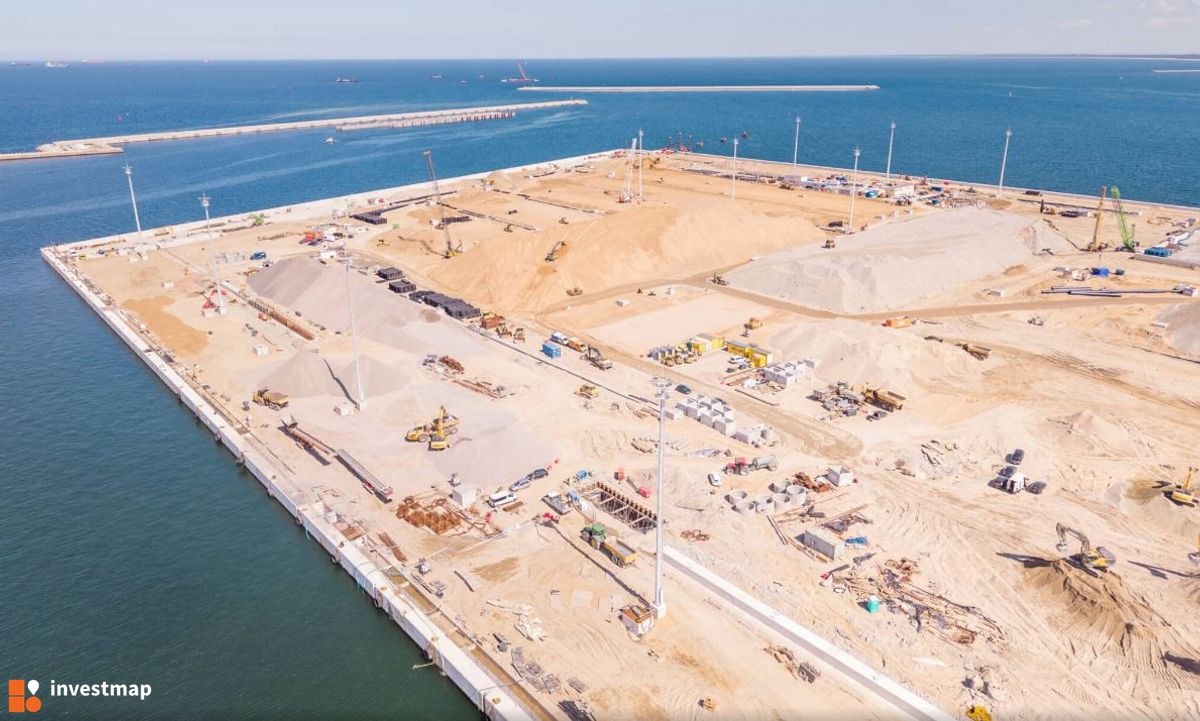 Zdjęcie Terminal Kontenerowy Baltic Hub Gdańsk fot. Orzech 