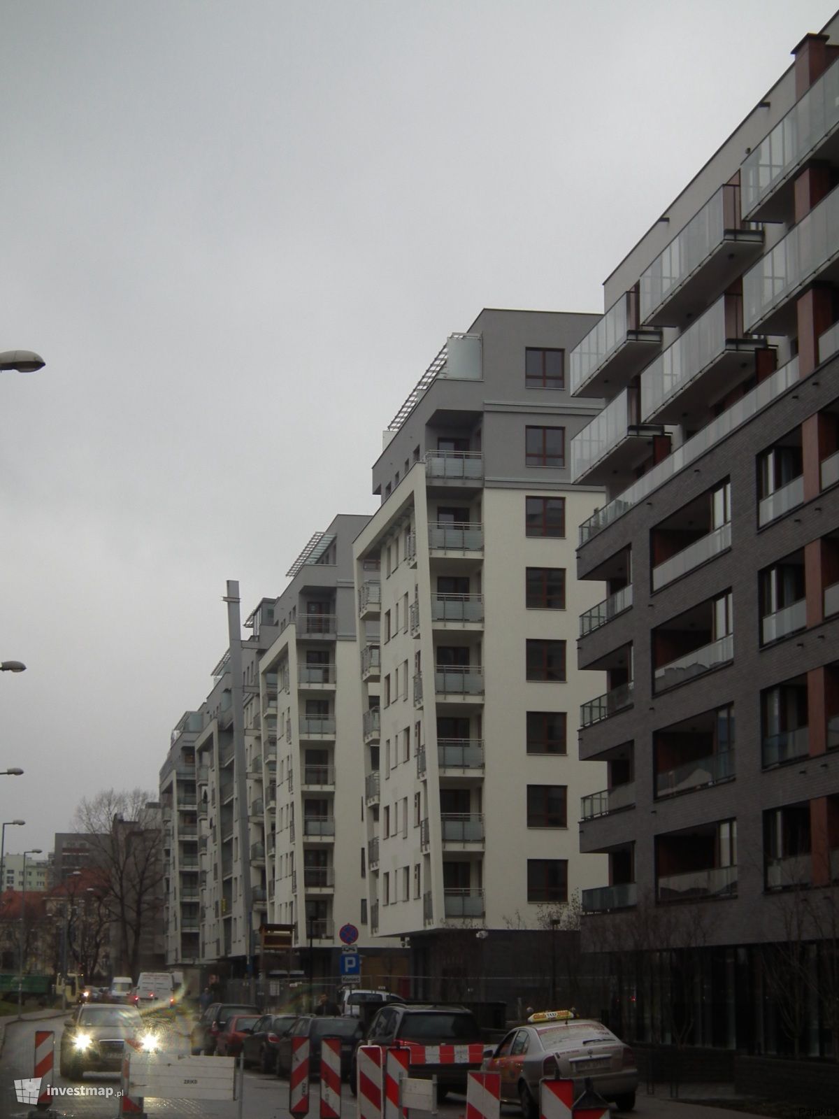 Zdjęcie [Warszawa] Kompleks apartamentowy "Capital Art Apartments" fot. Pajakus 