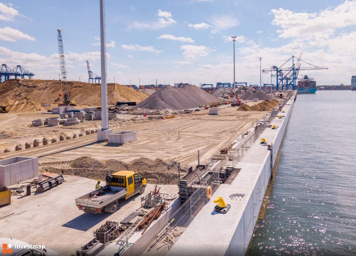 Zdjęcie Terminal Kontenerowy Baltic Hub Gdańsk fot. Orzech 