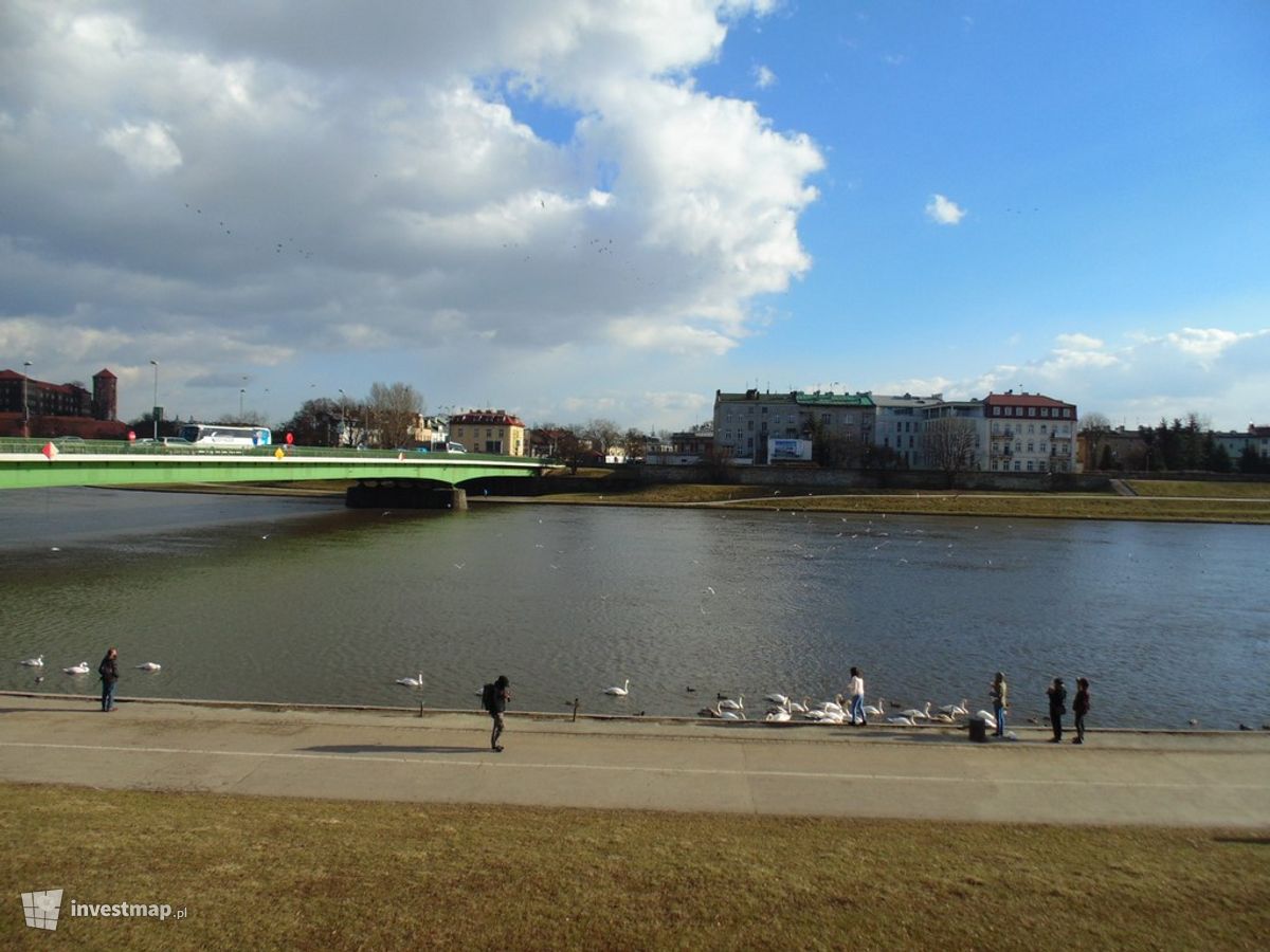 Zdjęcie [Kraków] Budynek Biurowo - Mieszkalny, ul. Madalińskiego 7 fot. Damian Daraż 