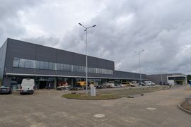 W zachodniej części Wrocławia powstaje nowy park handlowy [ZDJĘCIA+WIZUALIZACJE]