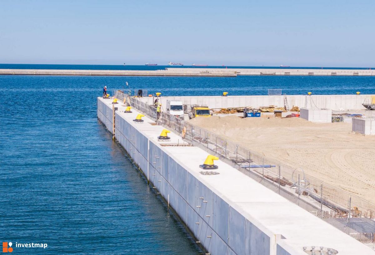 Zdjęcie Terminal Kontenerowy Baltic Hub Gdańsk fot. Orzech 