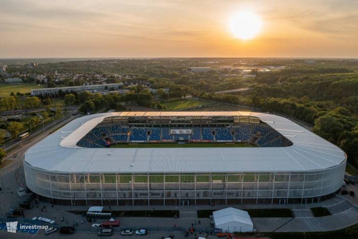 Wizualizacja Podkarpackie Centrum Lekkiej Atletyki dodał Orzech 