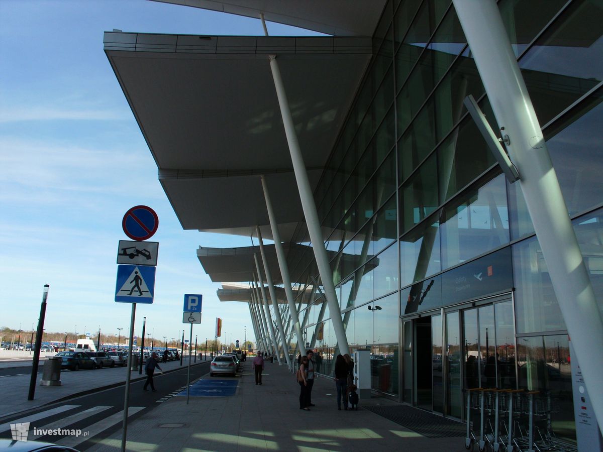 Zdjęcie [Wrocław] Rozbudowa terminala i nowy port lotniczy fot. Jan Augustynowski
