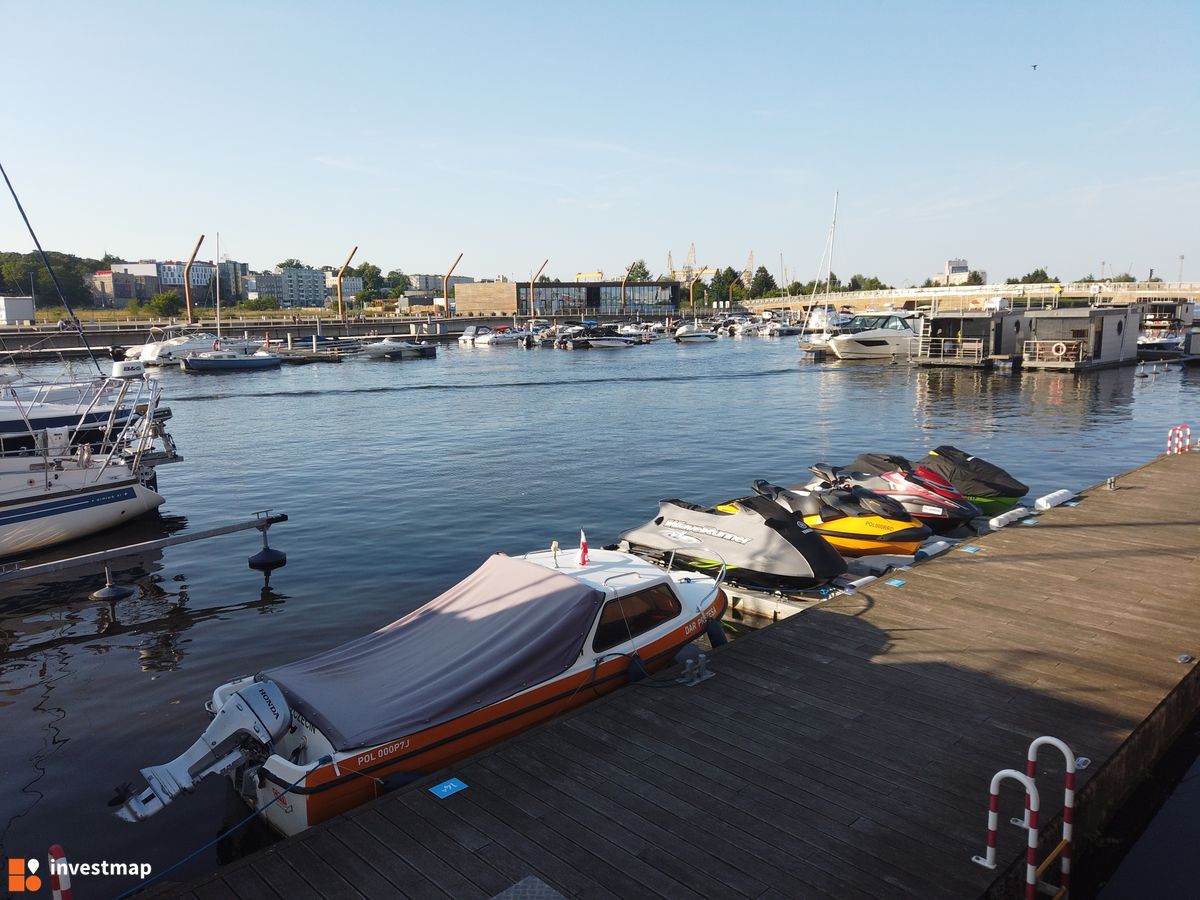 Zdjęcie Marina na Wyspie Grodzkiej fot. Damian Daraż 