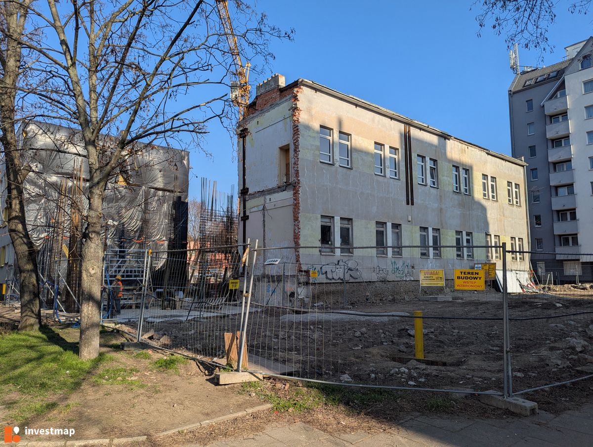 Zdjęcie Budynek wielorodzinny, ul. Czarnieckiego 31 fot. Jakub Zazula 