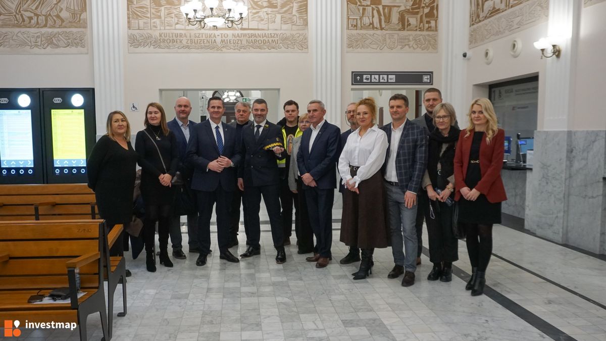 Zdjęcie Dworzec kolejowy w Skierniewicach fot. Wojciech Jenda