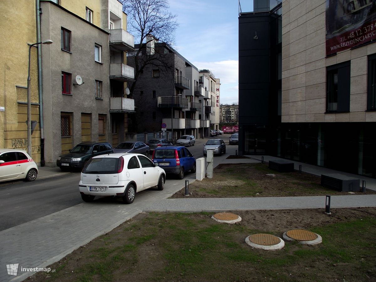 Zdjęcie [Kraków] Apartamentowiec, ul. Sandomierska 3 fot. Damian Daraż 