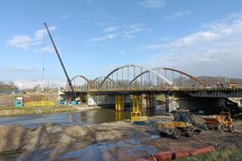 Postępują prace na budowie nowych Mostów Chrobrego we Wrocławiu [FILM + WIZUALIZACJE]
