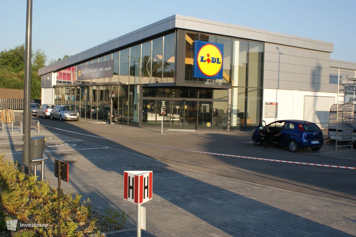 Zdjęcie Lidl, ul. Mogilska fot. Damian Daraż 