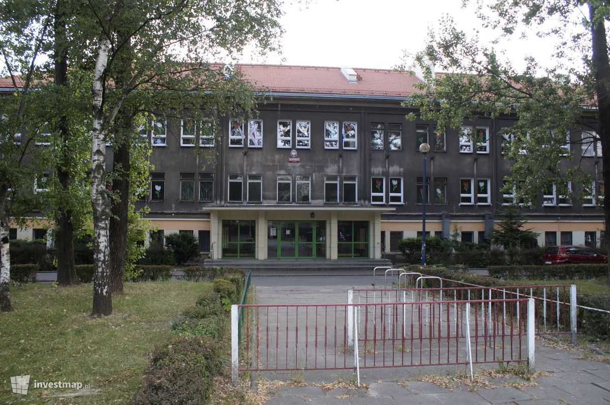 Zdjęcie [Kraków] Szkoła Podstawowa nr 80 fot. Damian Daraż 
