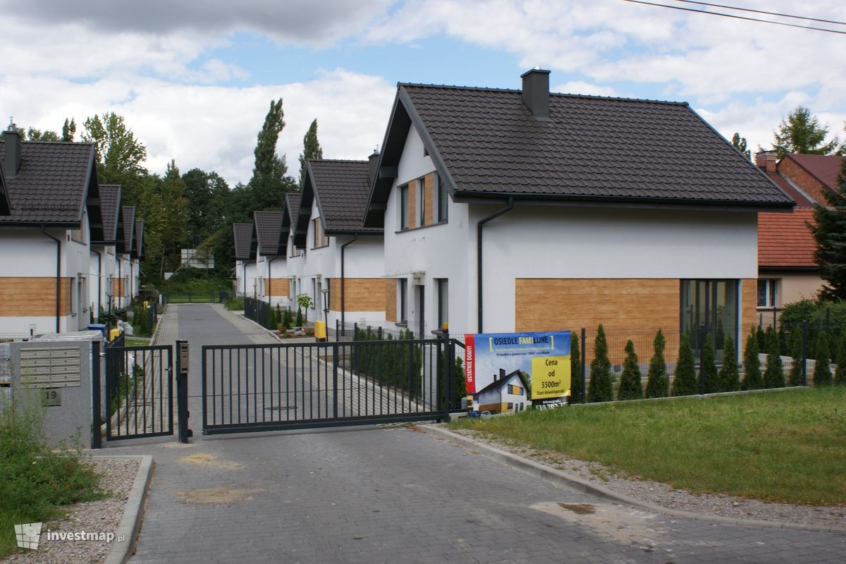 Zdjęcie [Kraków] Osiedle Familijne, ul. Stadionowa fot. Damian Daraż 