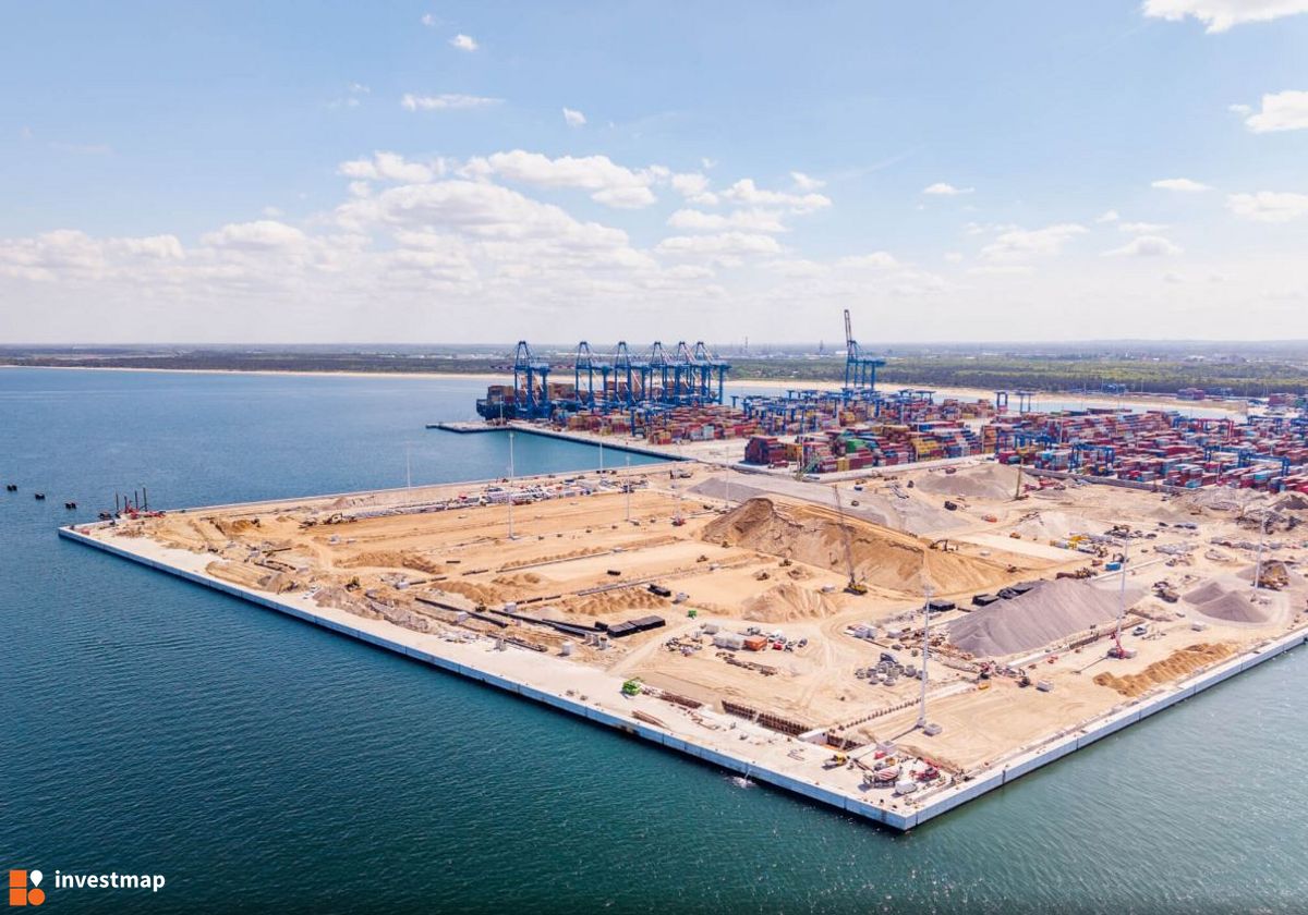 Zdjęcie Terminal Kontenerowy Baltic Hub Gdańsk fot. Orzech 