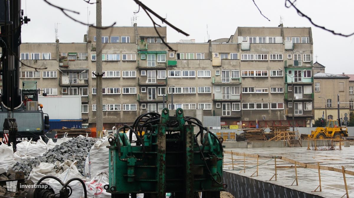 Zdjęcie  Przebudowa pl. Nowy Targ z budową parkingu podziemnego fot. akcentoffice 