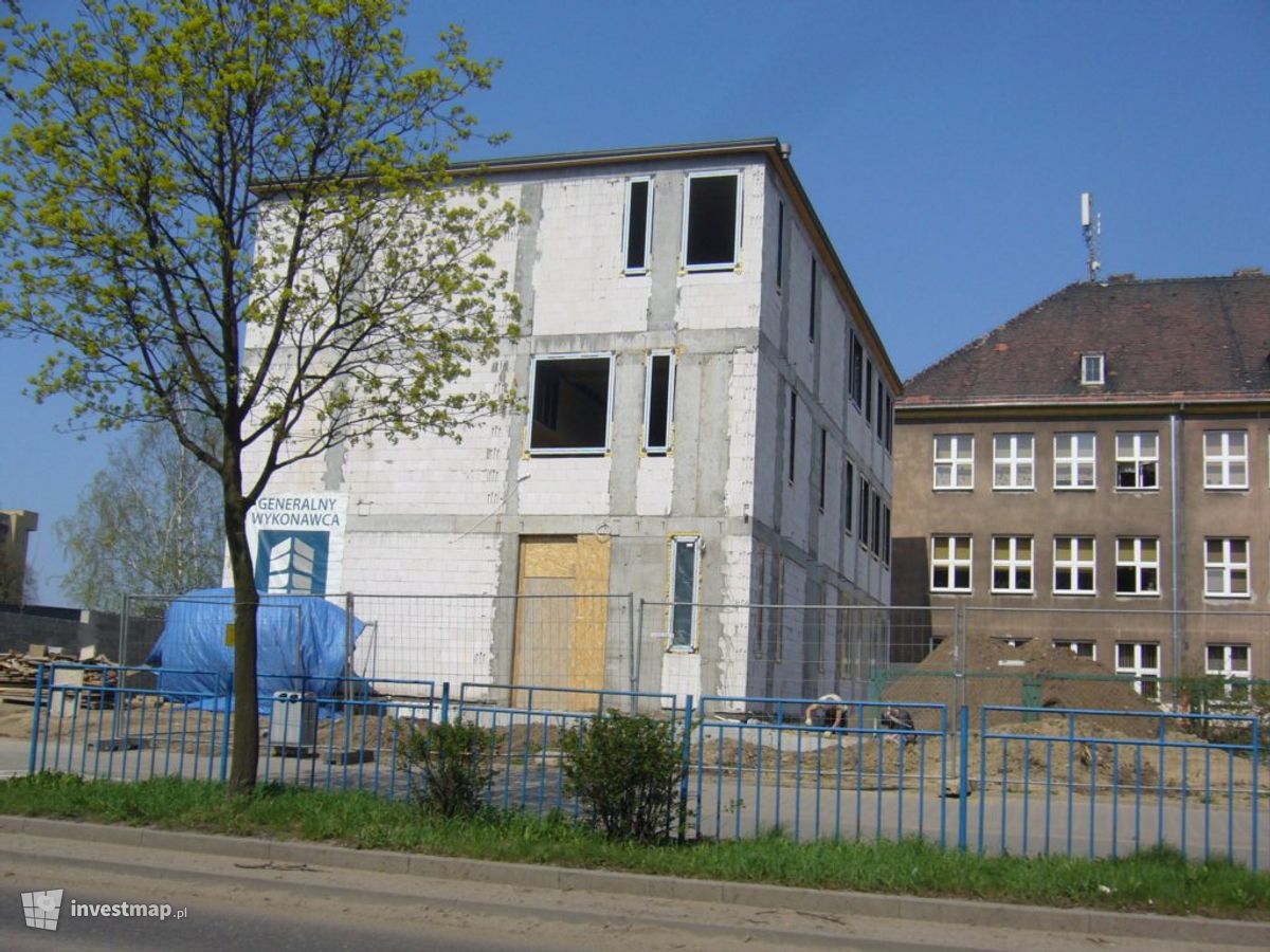 Zdjęcie [Wrocław] Rozbudowa Szkoły Podstawowej nr 20 fot. Orzech 