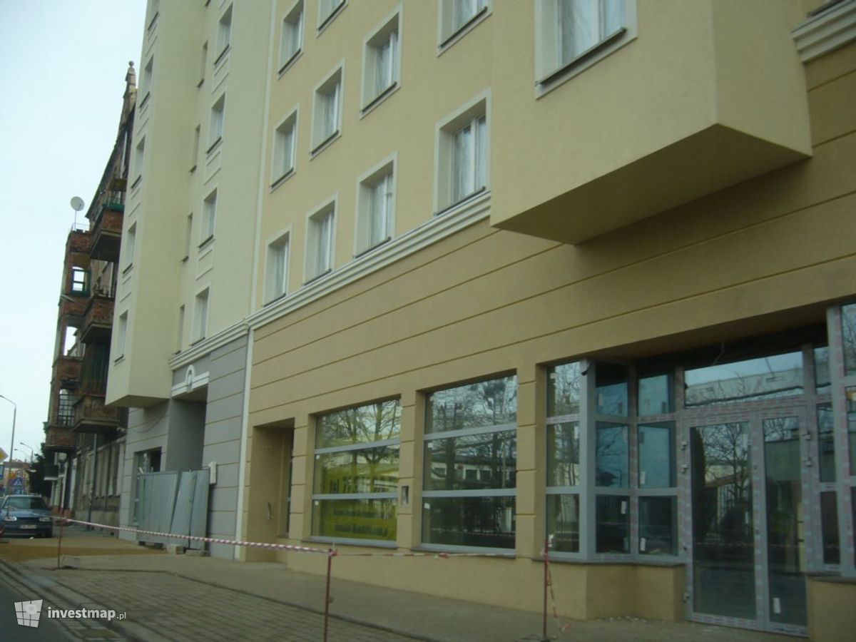 Zdjęcie [Wrocław] Budynek wielorodzinny, ul. Łowiecka 5-7 fot. Orzech 