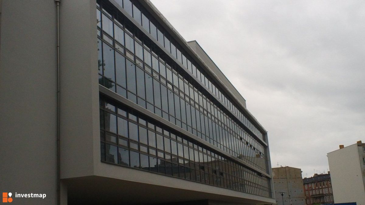 Zdjęcie [Wrocław] Kompleks Edukacyjno-Badawczy Biotechnologii (Uniwersytet Wrocławski) fot. Orzech 