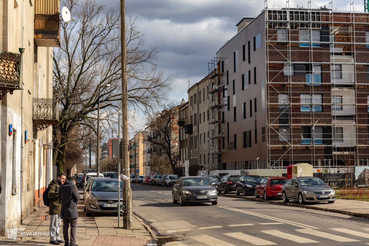 Zdjęcie [Warszawa] Apartamentowiec "Kamionkowska 1" fot. Jakub Zazula 