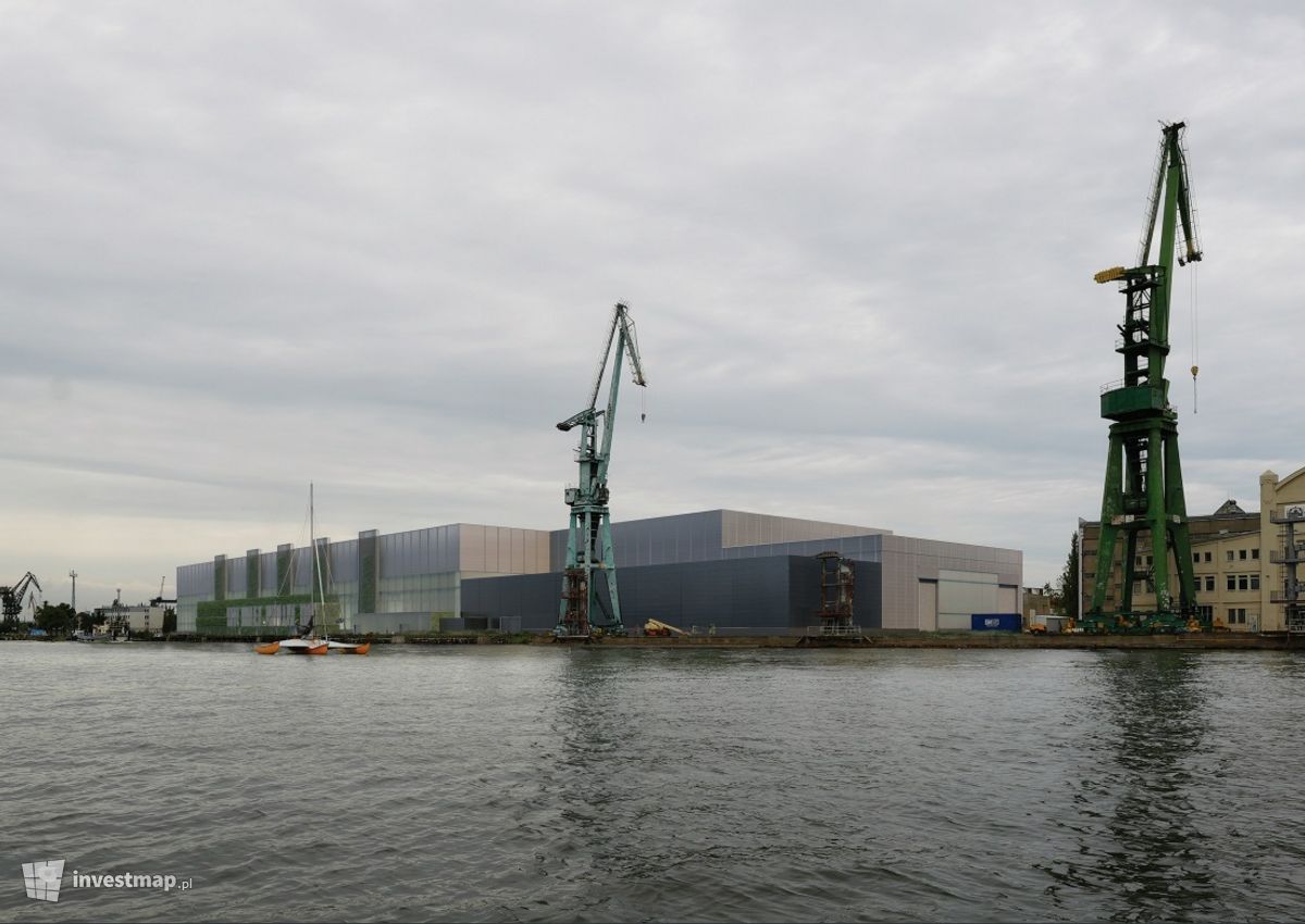 Zdjęcie Fabryka morskich wież wiatrowych w Gdańsku  fot. Orzech 