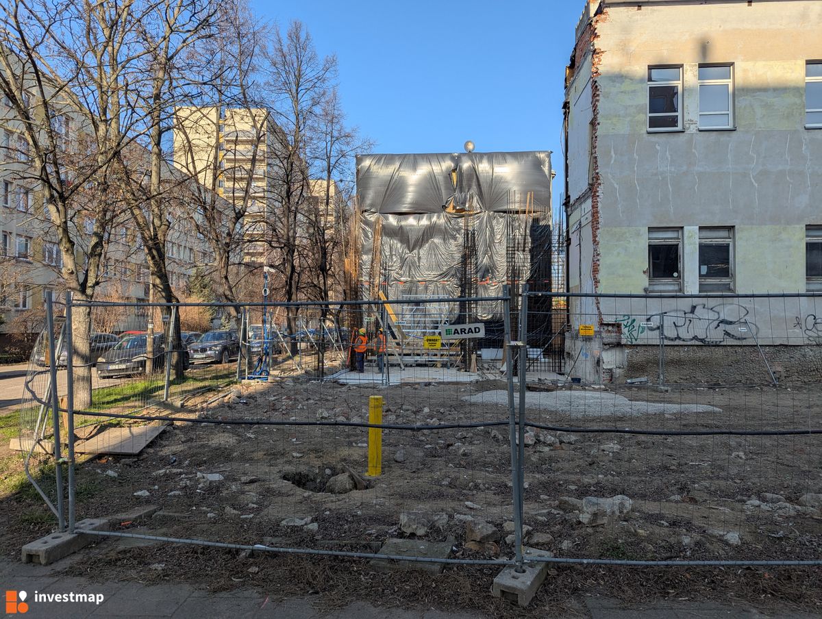 Zdjęcie Budynek wielorodzinny, ul. Czarnieckiego 31 fot. Jakub Zazula 