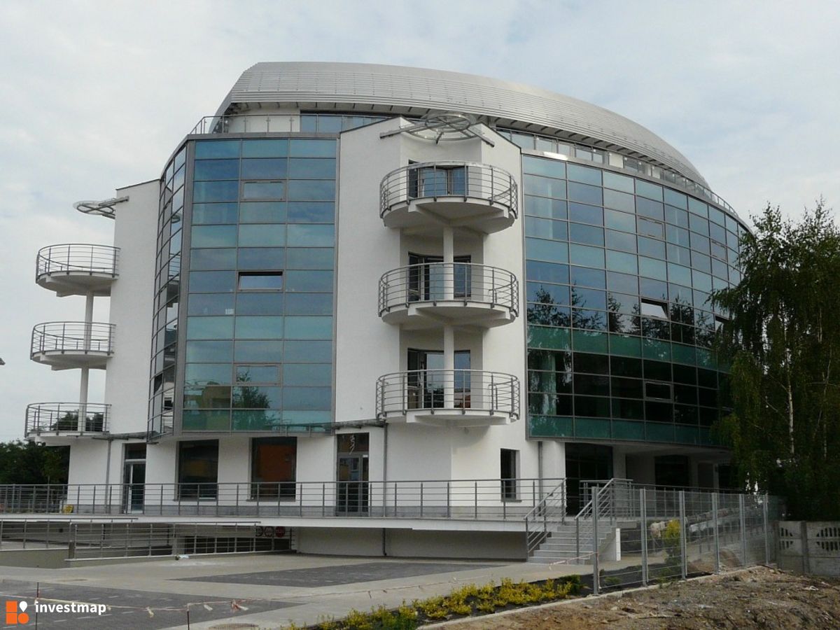 Zdjęcie [Wrocław] Budynek usługowy, ul. Kukuczki II fot. alsen strasse 67 