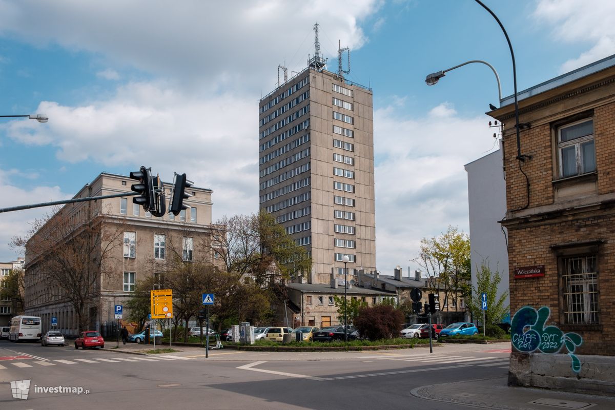 Zdjęcie Wieżowiec Urzędu Pocztowego w Łodzi fot. Jakub Zazula 