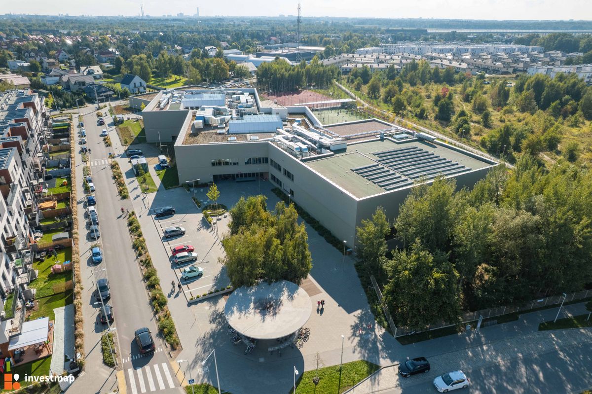 Zdjęcie Zespół szkolno-przedszkolny, ul. Cynamonowa 40 fot. Jakub Zazula 