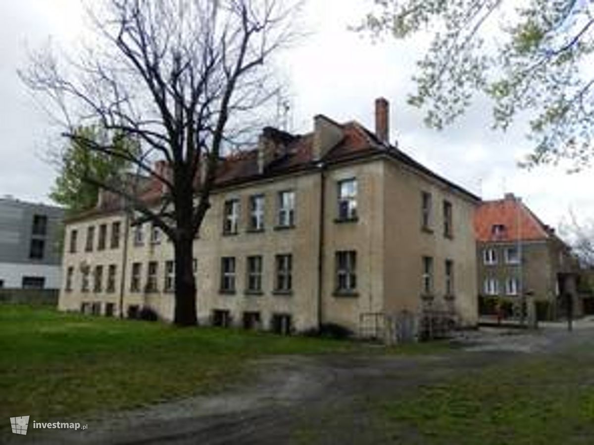 Wizualizacja Dawny hotel pielęgniarek (mieszkania), ul. Grójecka 12-14 dodał Mariusz Bartodziej