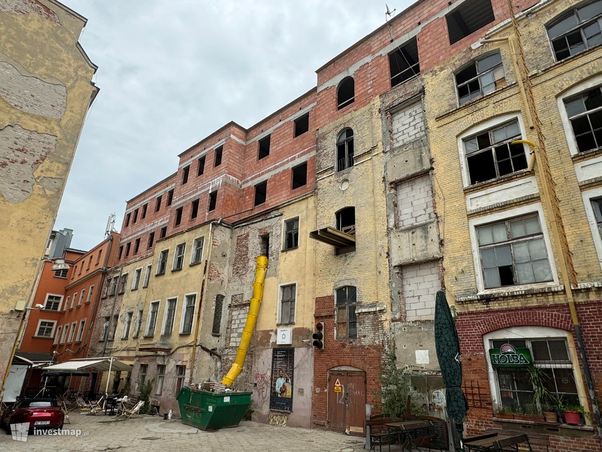 Zdjęcie Budynek wielorodzinny, ul. Modrzejewskiej 6 fot. Jan Hawełko 