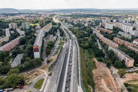 Trasa tramwajowo-drogowa do Górki Narodowej w Krakowie prawie gotowa [ZDJĘCIA + FILM]