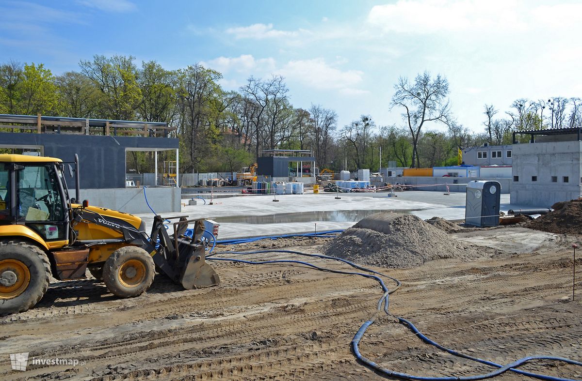 Zdjęcie [Wrocław] Parking podziemny przy Hali Stulecia fot. alsen strasse 67 